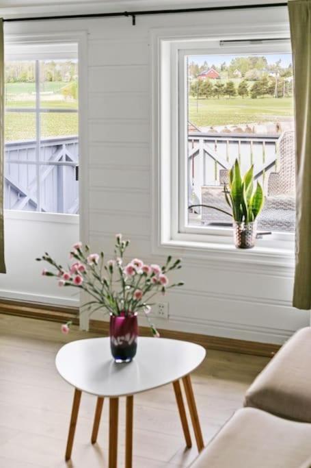 Hyggelig Enebolig Pa Notteroy, Rett Ved Golfbane Villa Exterior photo