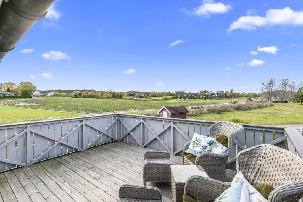 Hyggelig Enebolig Pa Notteroy, Rett Ved Golfbane Villa Exterior photo