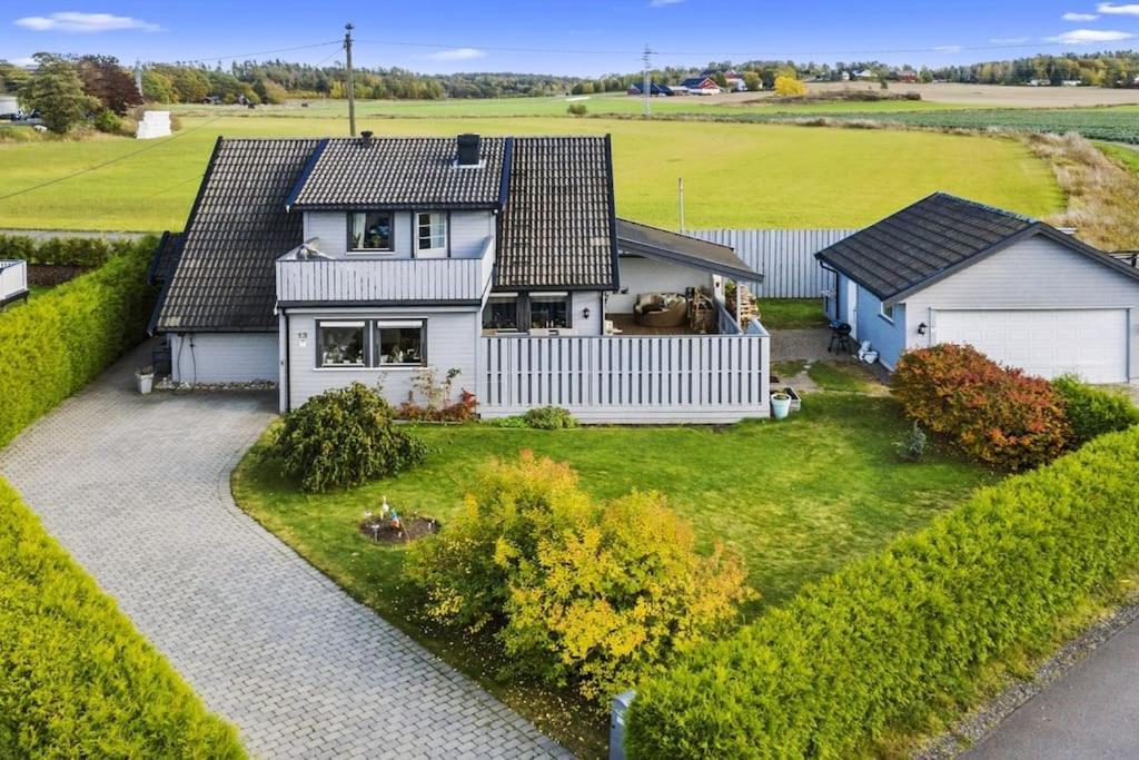 Hyggelig Enebolig Pa Notteroy, Rett Ved Golfbane Villa Exterior photo